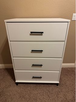 4 Drawer Dresser