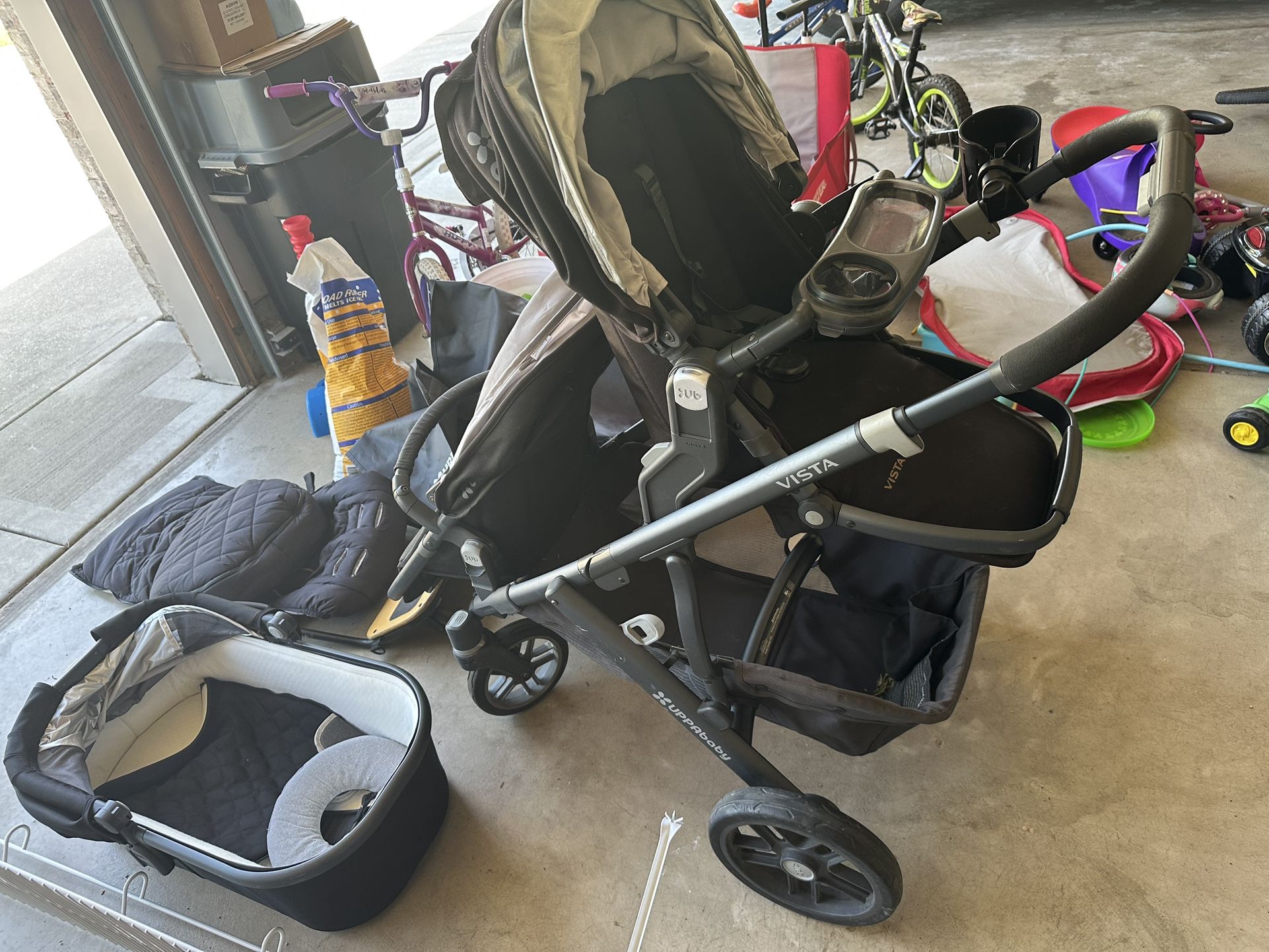 Uppababy Vista stroller + attachments