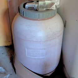 Rain Barrel & Attachments 