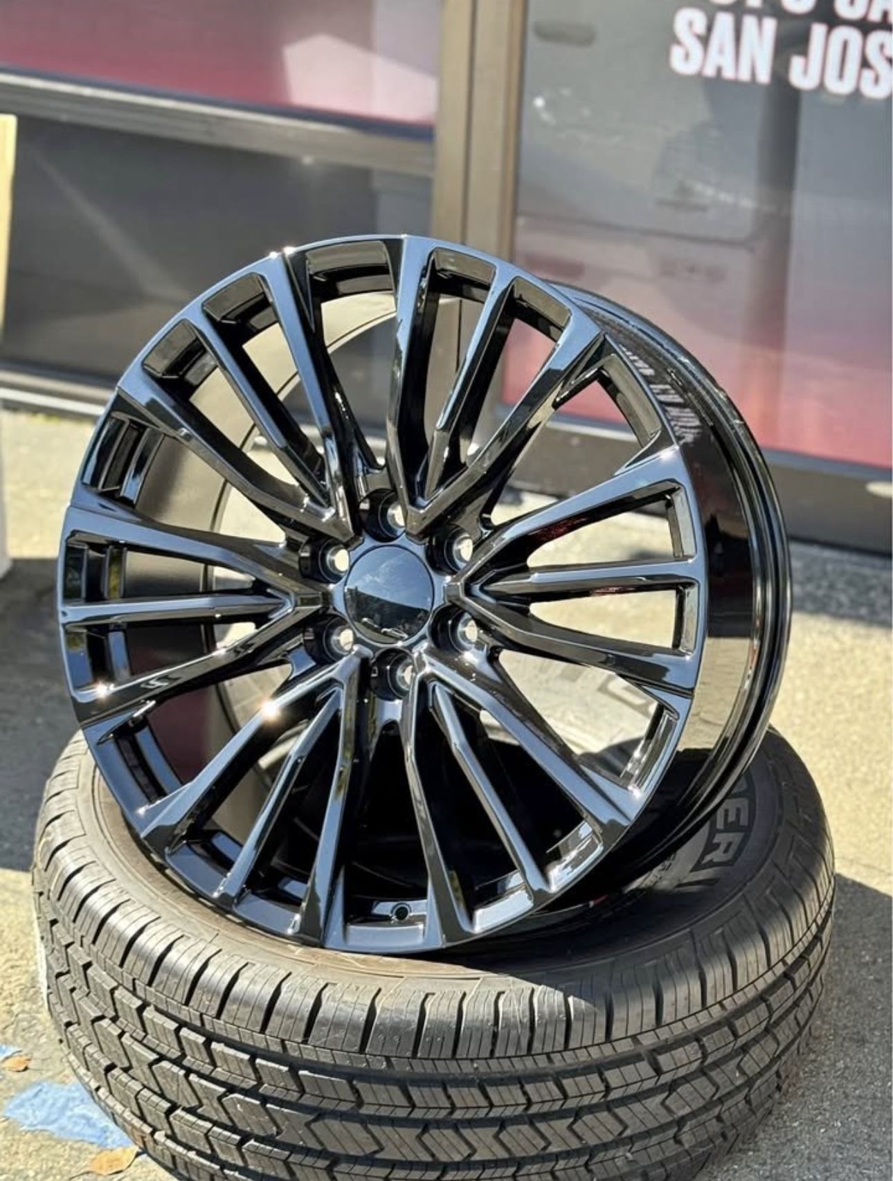 ESC V Style LC5621 22x9 6x139.7 +28 Rims Tires Silverado Sierra Tahoe Suburban Yukon Escalade