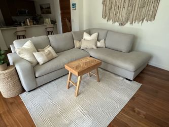 Pottery Barn Big Sur Sectional Couch (Light Neutral Gray)
