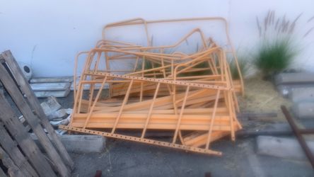 Multifunction scaffolding Guard rails bend and damaged
