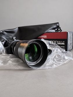 Commander Optics 420–800mm f/8.3–16 Super Telephoto Zoom Lens.