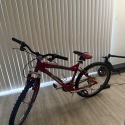 Schwinn Mountain Bike 
