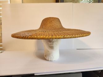Vintage Vietnamese Straw Wicker Asian Conical Rice Hat Vietcong Chinese Vietnam