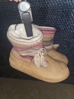 Muk Luks Knit Bootie Slippers Size M