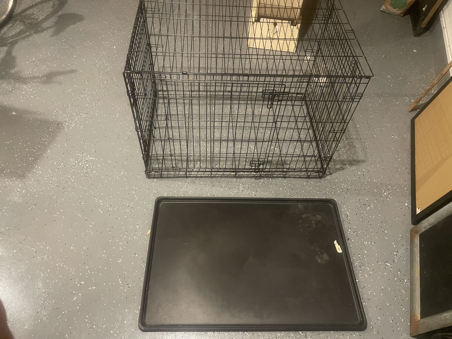 Extra Large Dog Crate 28x31x42 With Bottom Liner