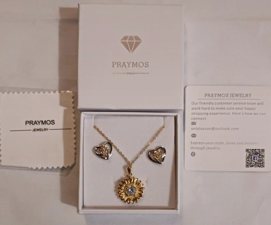 Praymos Sunflower Necklace and Earrings Set