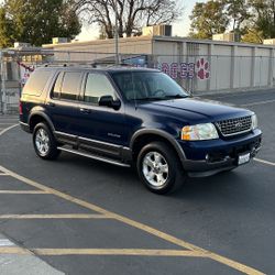 2004 Ford Explorer