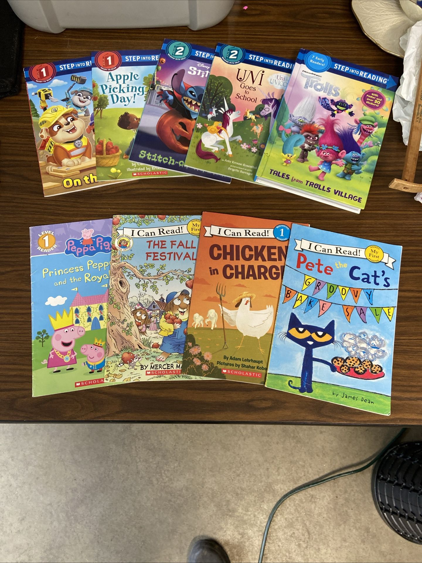 Lot Of 8 Early Reader Books Trolls Hardcover, Paw Patrol, Pete, Peppa, Stitch