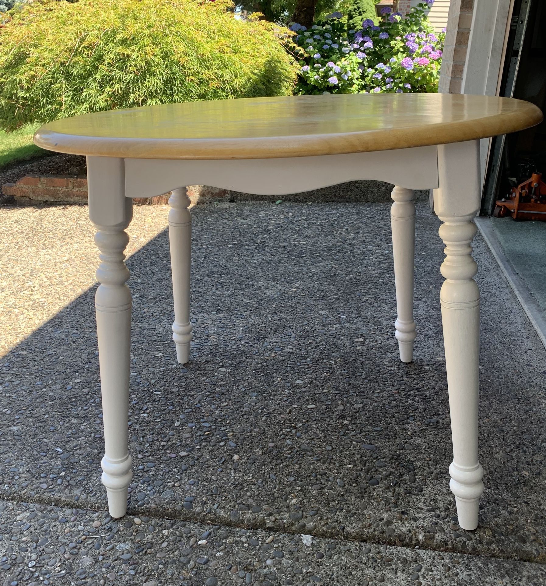 Free Dinette Table