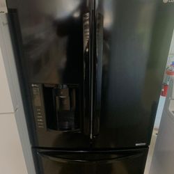 REFRIGERATOR LG FRENCH DOOR