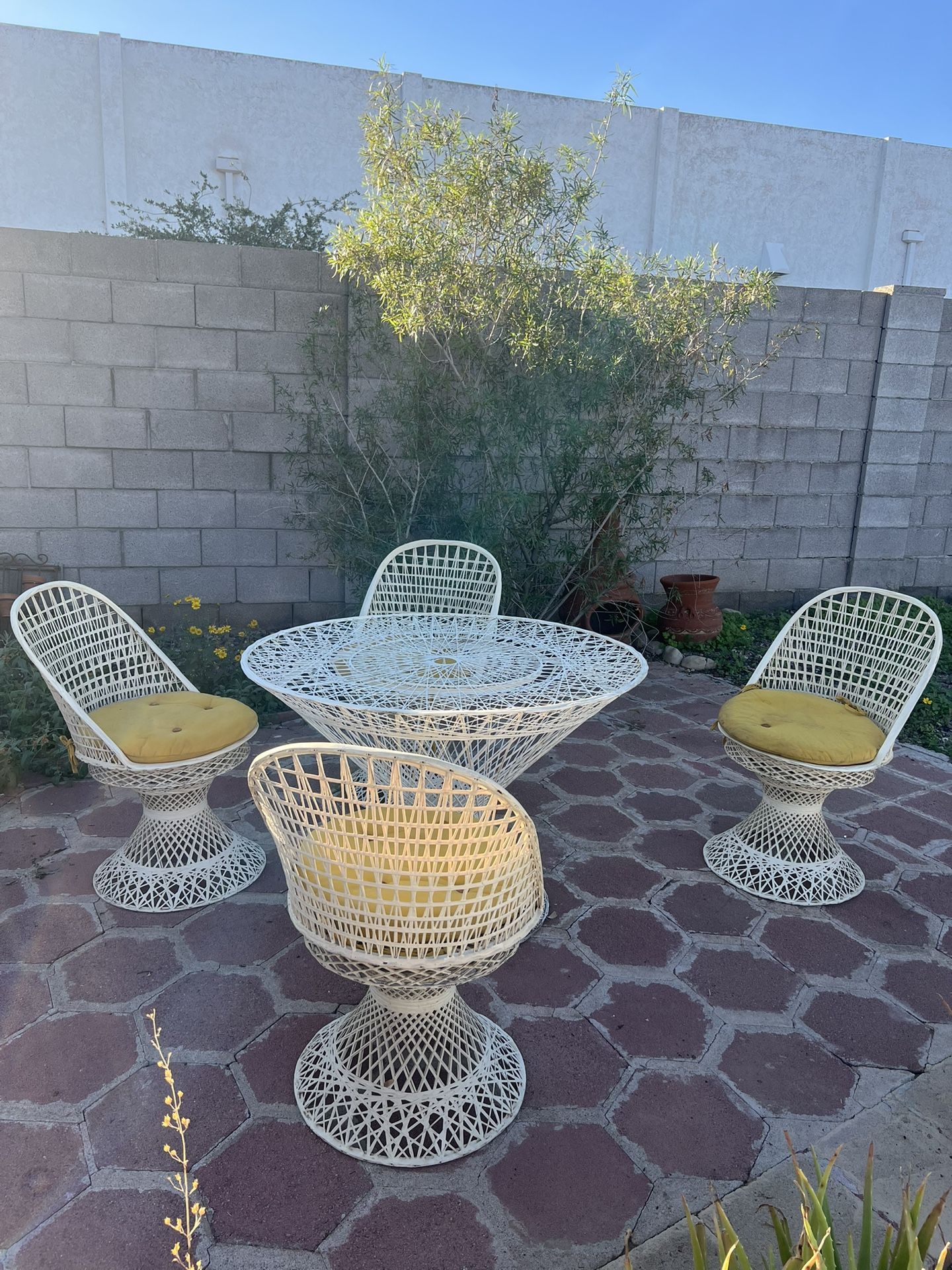 Mid Century Patio Dining Set