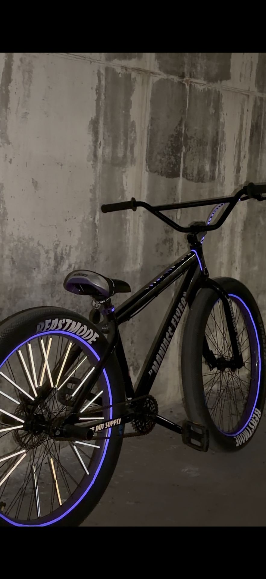 Maniac flyer ‼️‼️READ DESCRIPTION ‼️‼️