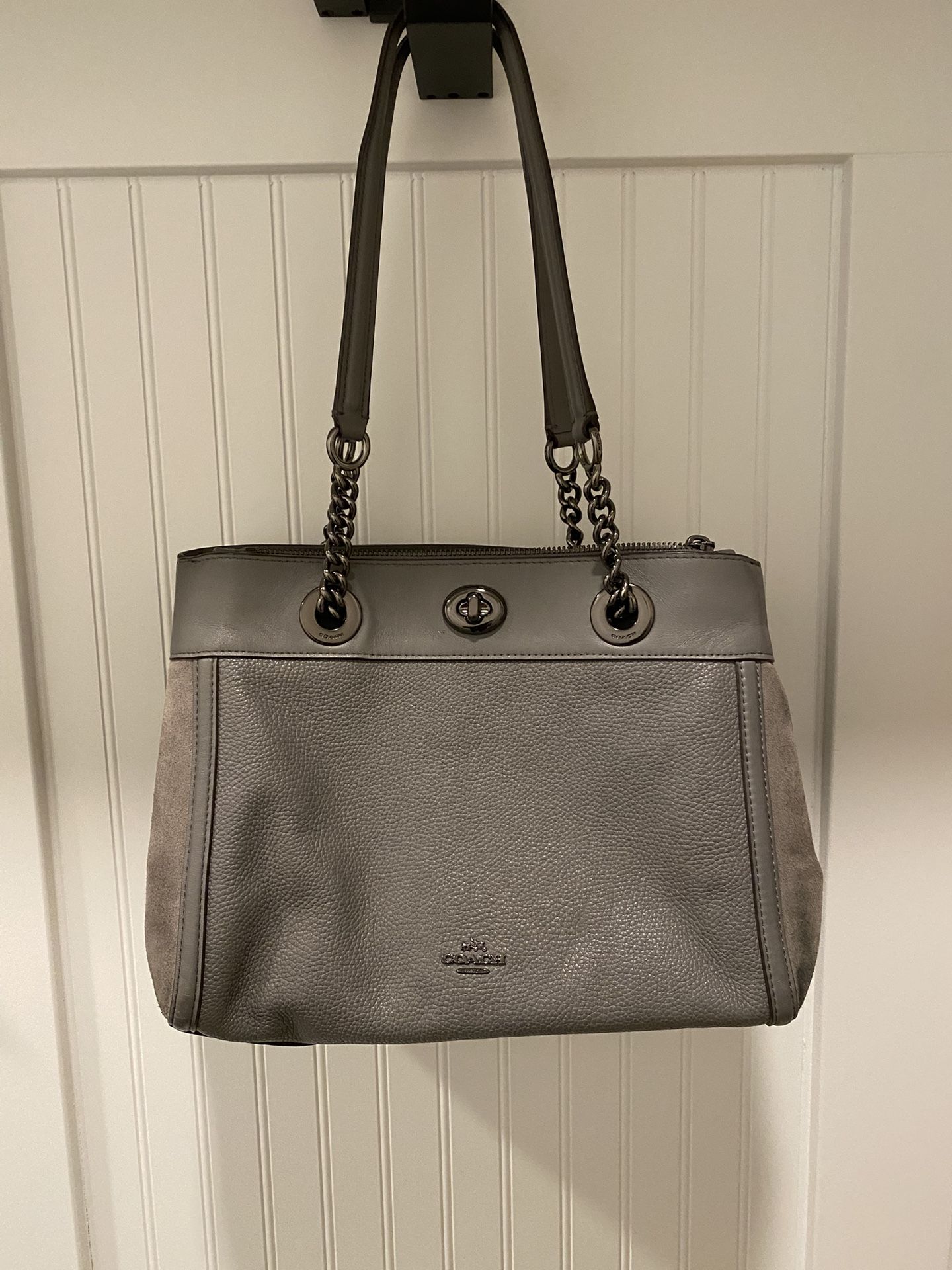 Coach Turnlock Edie Purse - Gray Leather