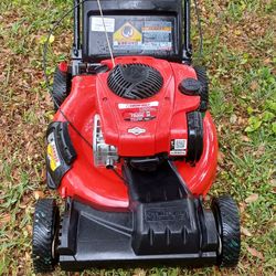 Lawnmower/lawn Mower Troy Bilt TB200 Almost New Front Wheel Drive Self Propelled Ready For Work. 