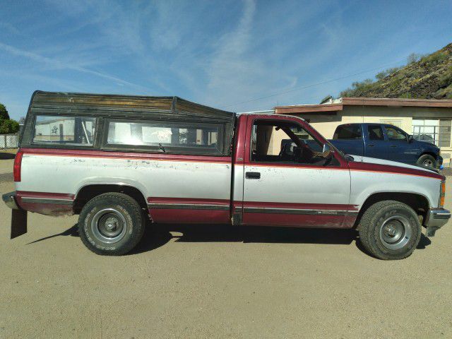 1988 Chevy PickUp 4 Bolt Main 350 Engine completely rebuilt All Aluminum Camper Shell 3 locking windows. Offer Is Made By Call   
