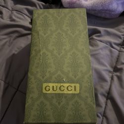 GUCCI SLIDES