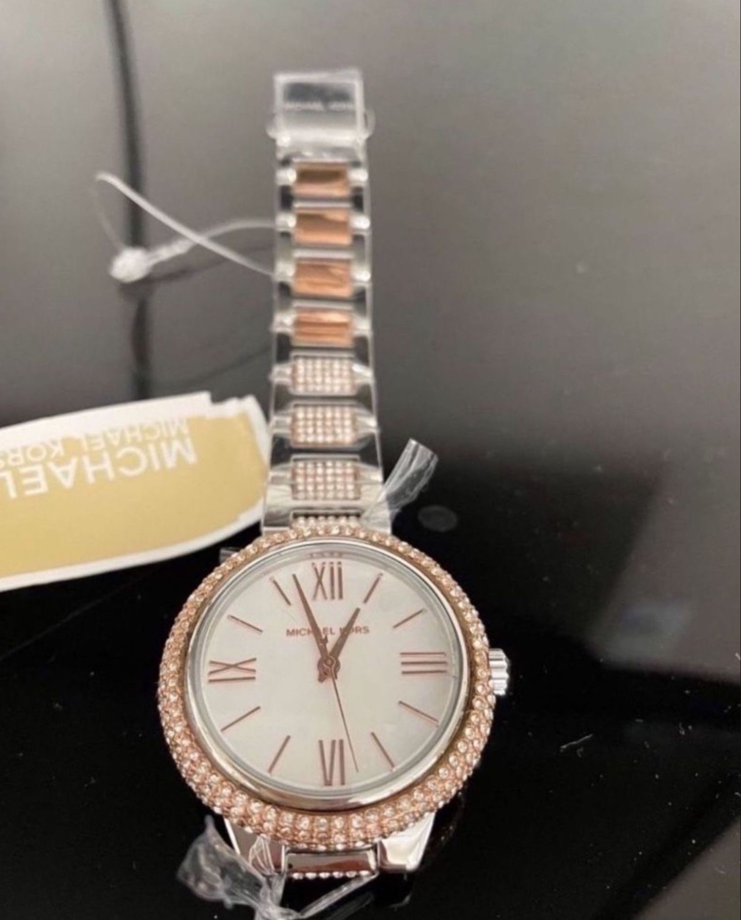 NEW WOMENS MICHAEL KORS WATCH