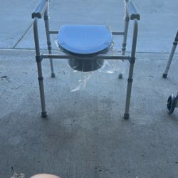 Walker/toilet 