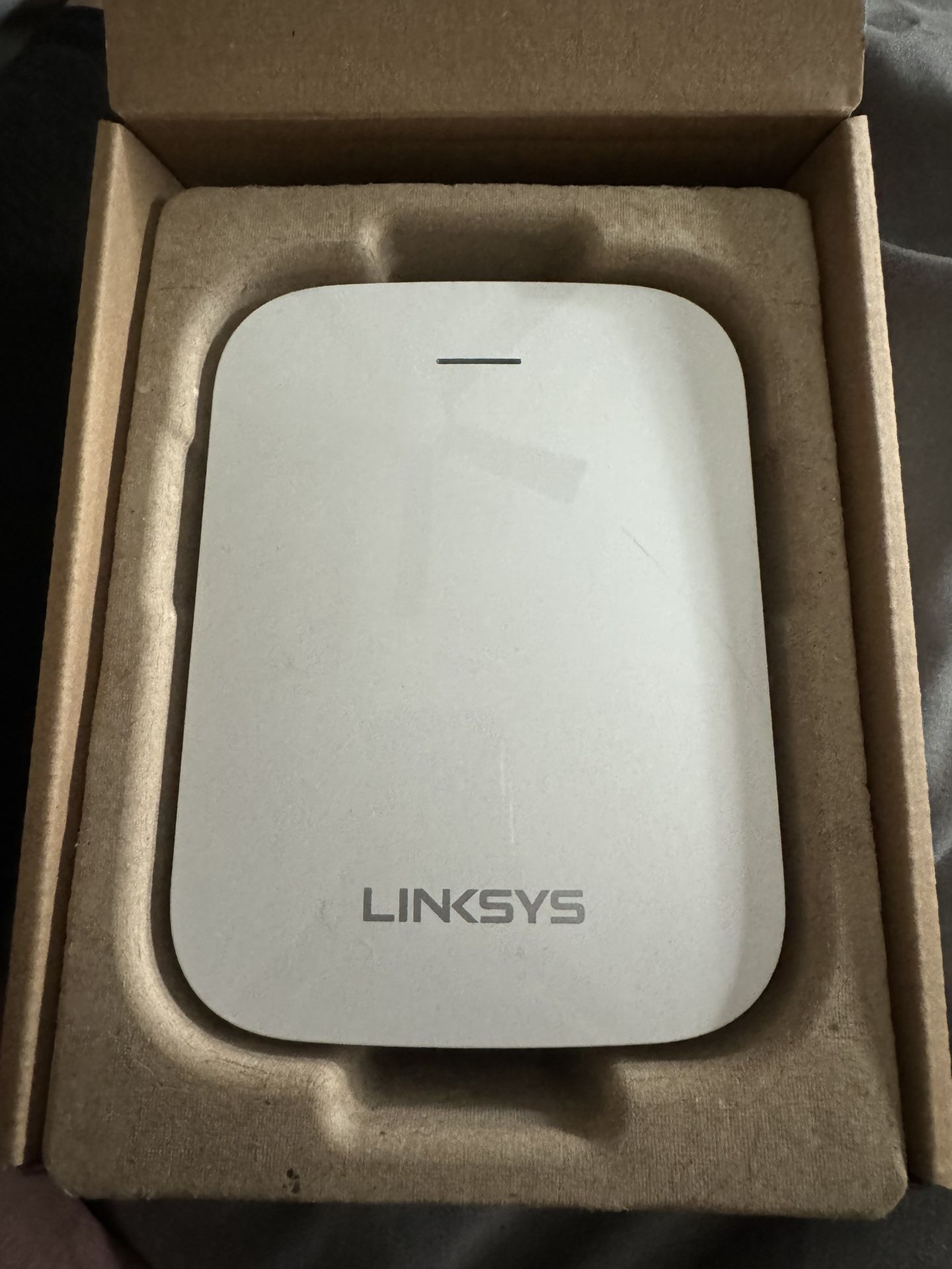 Linksys RE7350 Wi-Fi 6 Dual-Band Wireless Range Extender