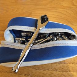 Husky Lot 3/8" Drive- 18-Piece Socket Wrench Set