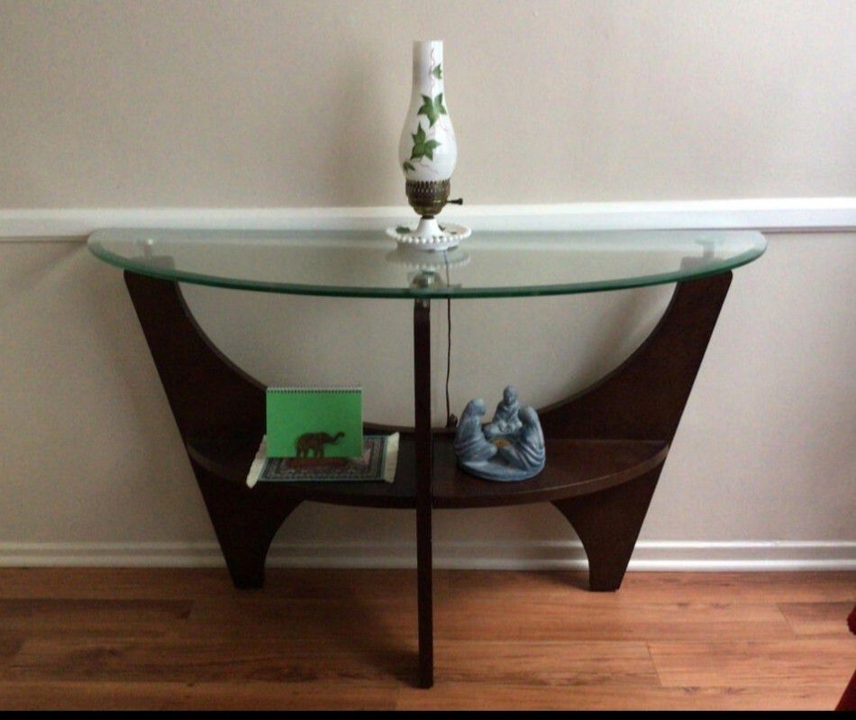 Beautiful Console/Display Table 