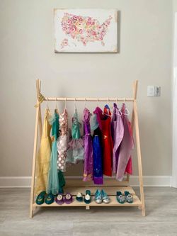 Kid’s Wooden Rack