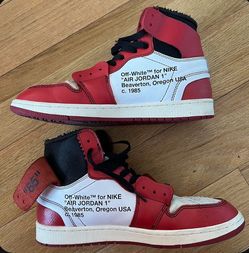 Off-White x Nike Air Jordan 1 Chicago (Size10)