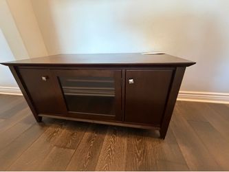 TV console entertainment center