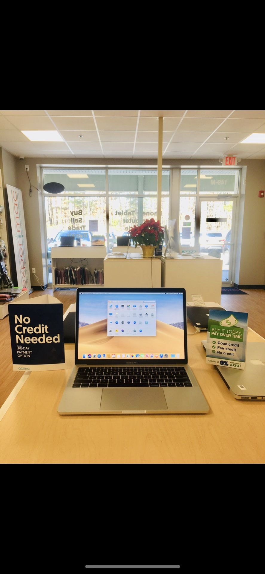 SALE 2017 13"Macbook Pro 2.3 GHz i5 16 GB RAM 256 SSD 1 Year Warranty - $699 (Middleton, MA)