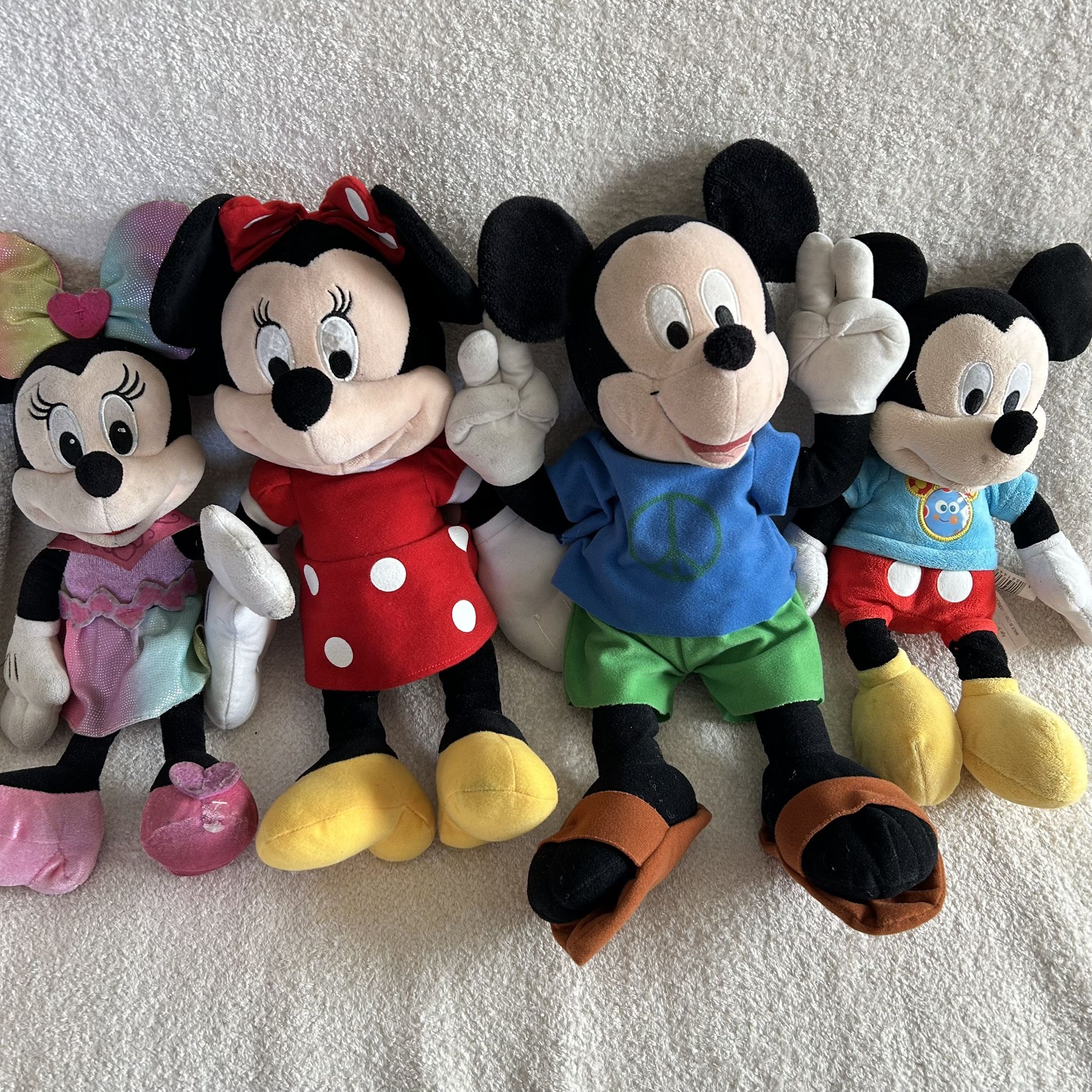 Minnie & Mickey Plush bundle