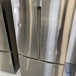 Insignia Stainless Steel 26.6 Cu. Ft. French Door Refrigerator 