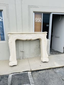 FIREPLACE MANTEL