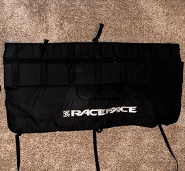 Race Face Tailgate Pad