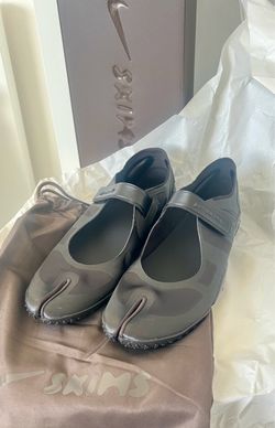 NikeSKIMS Rift Satin Women's Shoes