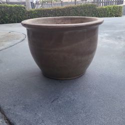 Ceramic pot