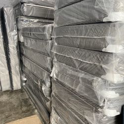   Mattresses: twin, full , queen regular ,  Colchon Nuevo Colchones plush or pillow top available cama bed mattress 