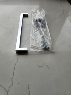 35 - Chrome Cabinet Handles/Pulls