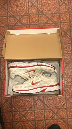 Size 13 White and Red Nike P6000