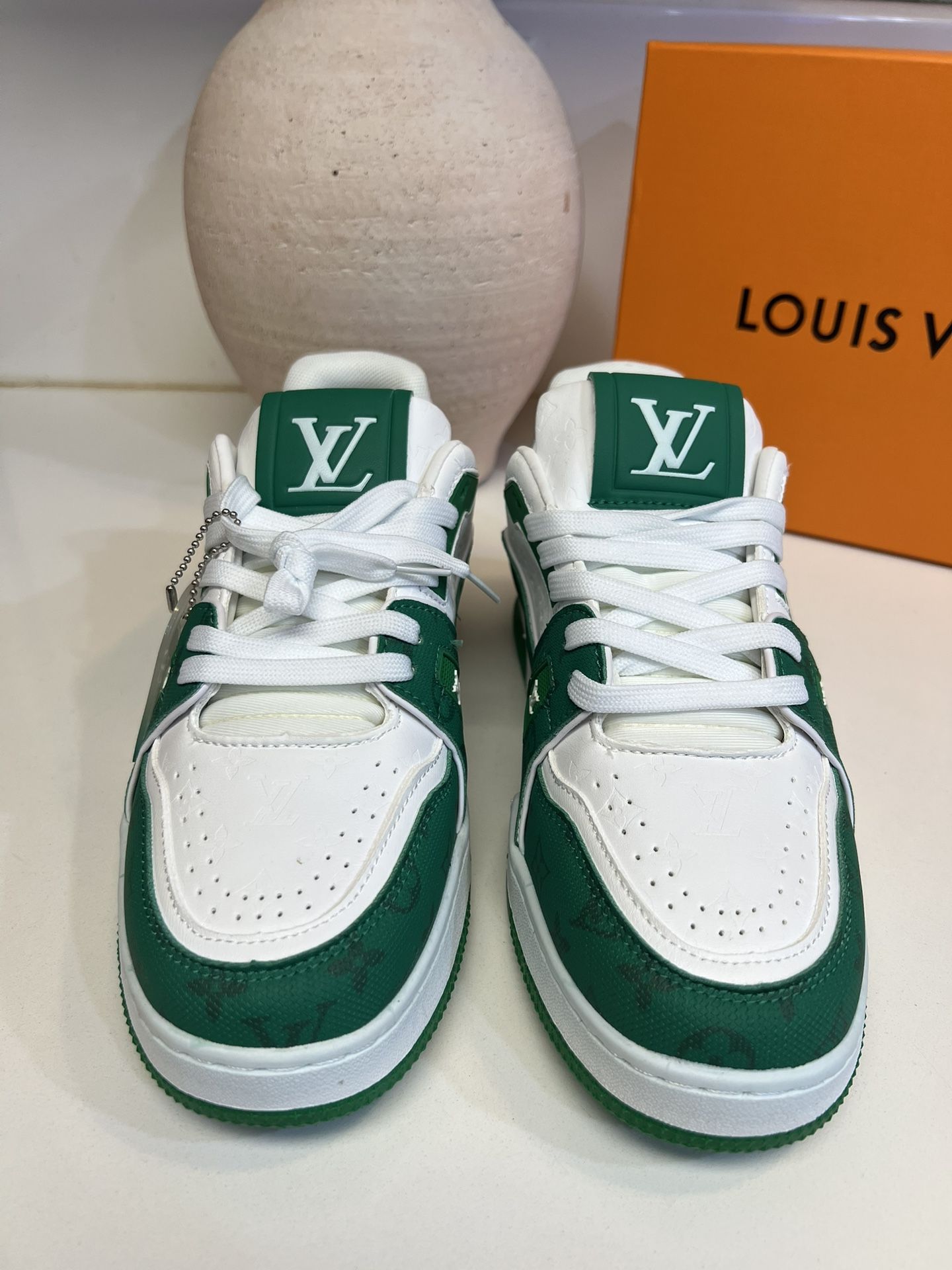 New LV Men’s Shoes. Size 10, 10.5, 11