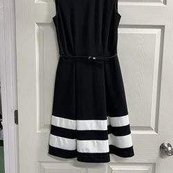 Calvin Klein Black and White Fit & Flare Striped Bottom Dress - Size 2 - VGUC