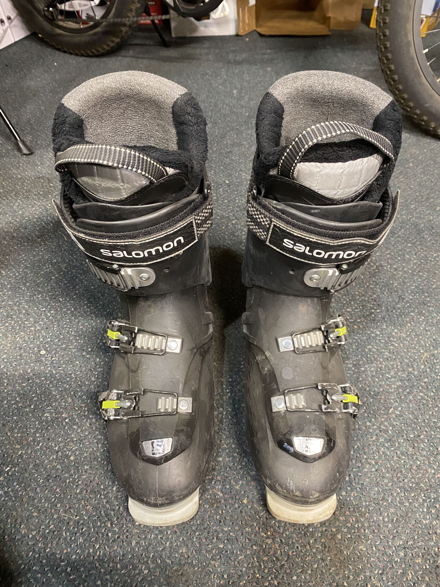 Salomon Ski Boot