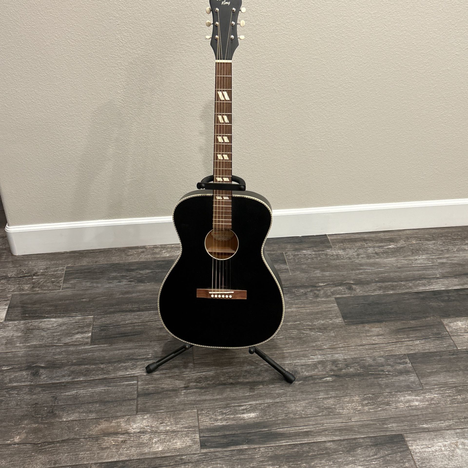  Acoustic Guitar 