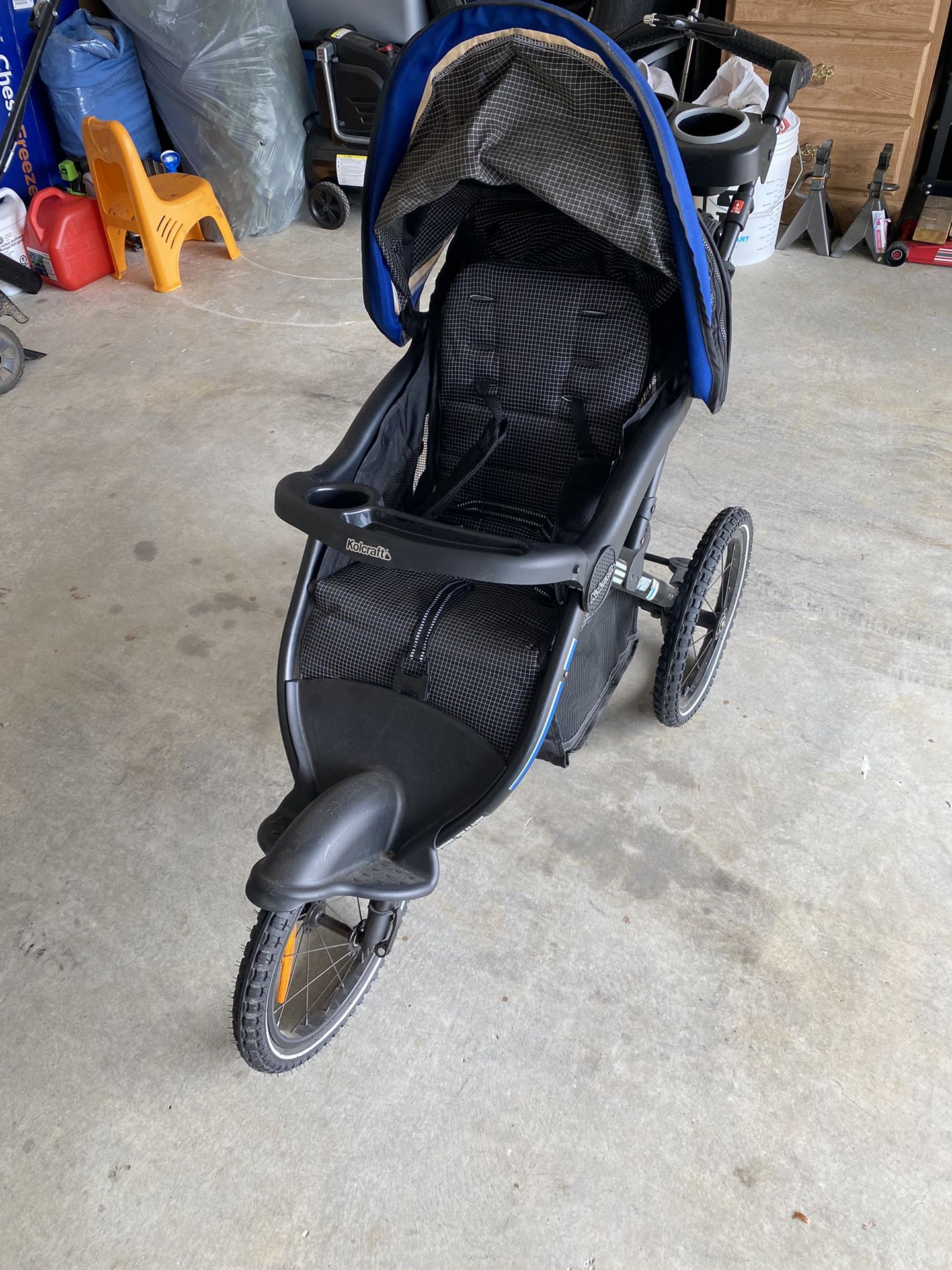 Kolcraft Sprint Pro Jogging Stroller