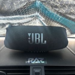 JBL CHARGE 5 