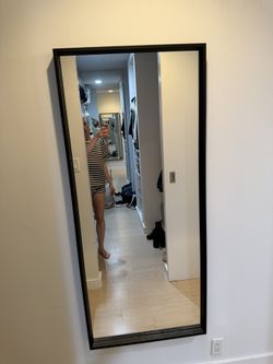 Gorgeous Mirror With Black Rim