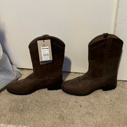 Brand New Size 8.5 Boots