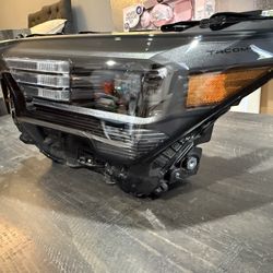 2024-2026 Toyota Tacoma Driver Headlamp