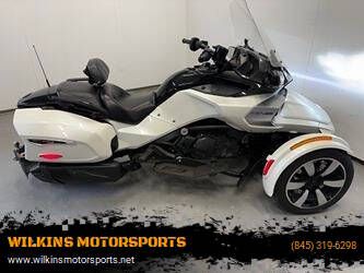 2016 Can-Am Spyder F3-T SM6 with Audio Package
